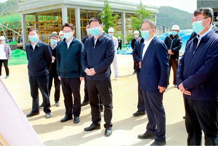 嚴(yán)漢平一行到集團(tuán)多個項...